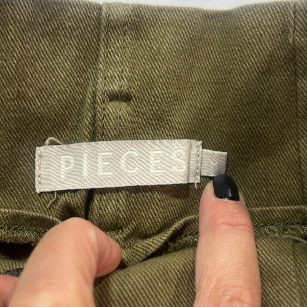 PIECES Cargo skirt size M - Picture 2 of 11